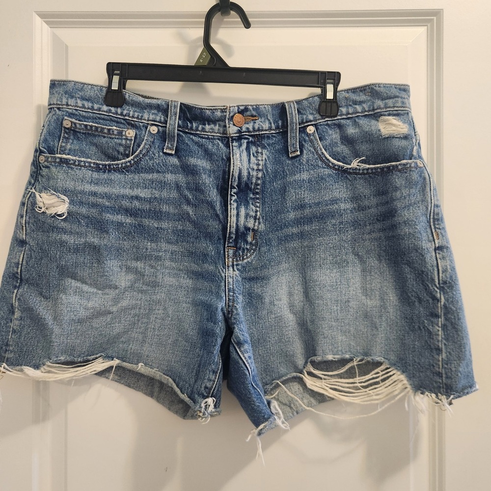 Madewell Relaxed Mid-Length Denim Shorts Distressed Raw Hem Blue 31 Womens